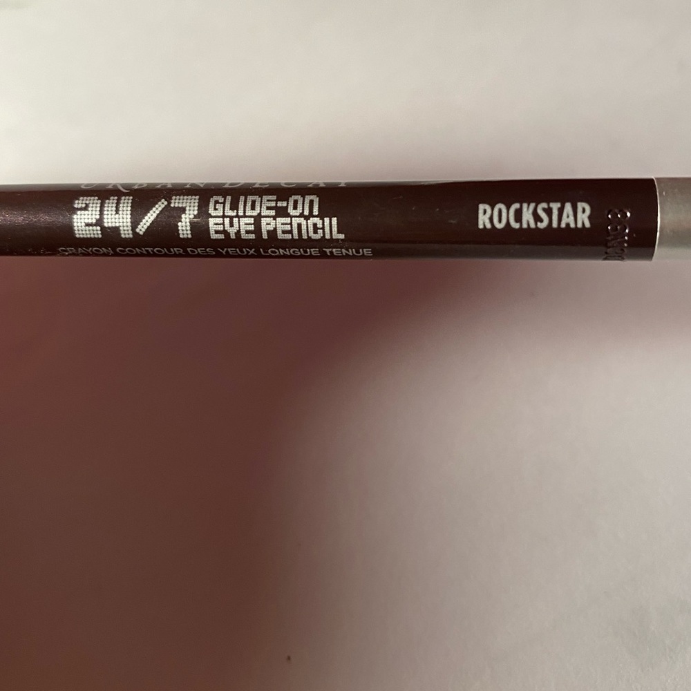 Urban decay eyeliner in rockstar